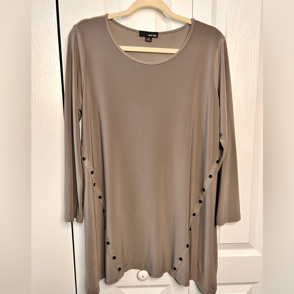 Sun Kim Women's Liquid Knit Button Tunic Top Shirt Medium Gray Artsy‎ Lagenlook